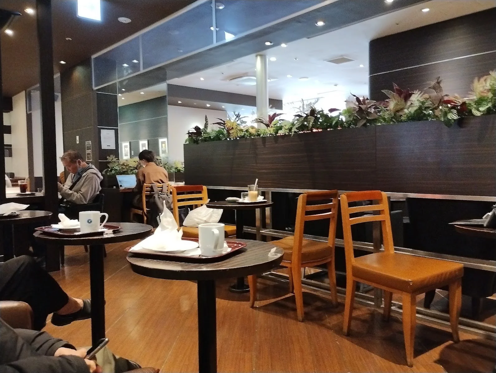 エクセルシオール カフェ アルカキット錦糸町店 · 4